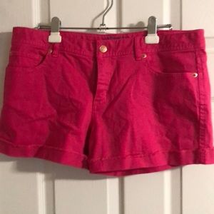 Hot pink shorts!